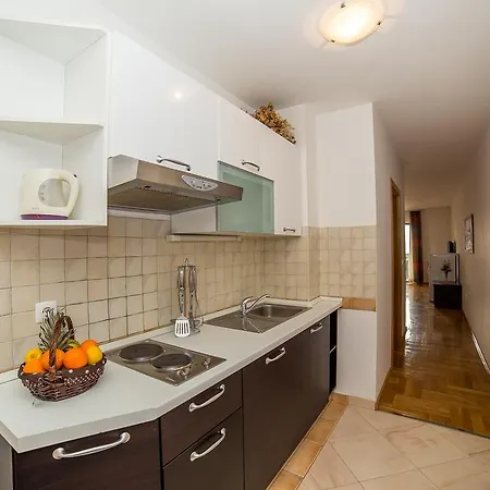 Kristina Apartment Makarska