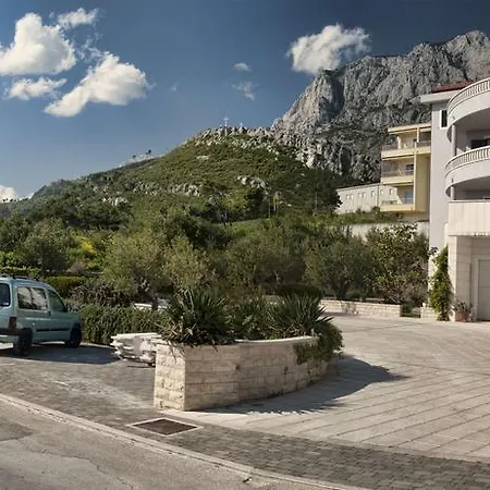 Kristina Apartment *