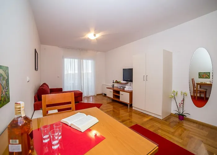 Kristina شقة ماكارسكا